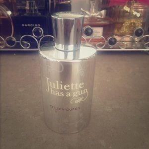 Juliette has a Gun Citizen Queen Perfume